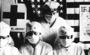 Nurses at work during the 1918 flu pandemic. From nbcnews.com