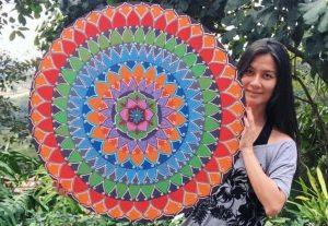 Big Orange Mandala, acrylic painting. Image courtesy of Fabiana Nakano