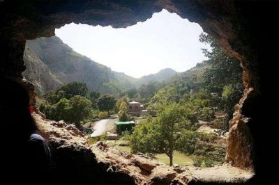 Shah Allah Ditta caves. From youlinmagazine.com
