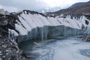 Khumbu Glacier on Mount Everest. From alpineclub.org.nz