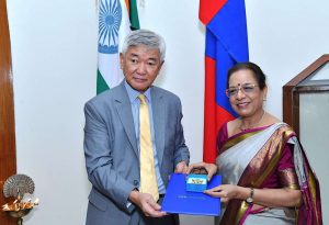 Prof. Shashi Bala receives the Order of the Polar Star from the Mongolian ambassador to India, Gonchig Ganbold. Image courtesy of Prof. Shashi Bala