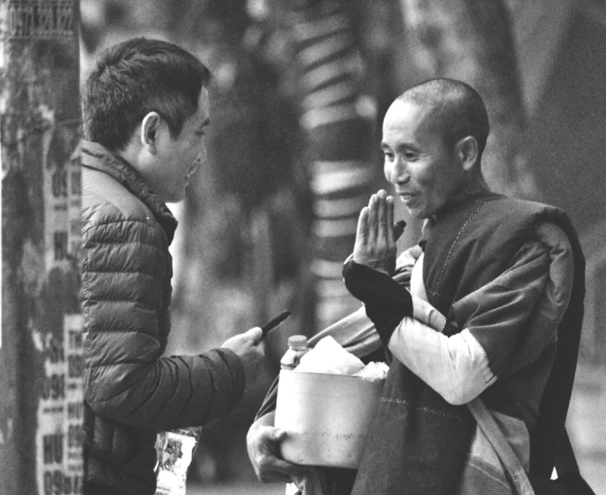 Thích Minh Tuệ Tại Bồ Đề Đạo Tràng