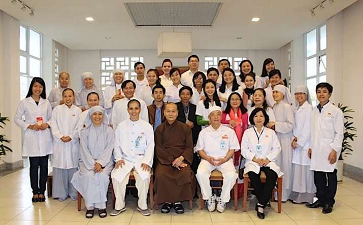 Ven Hai An and staff of TTDHC, Truong An Ward. Image courtesy of TTDHC
