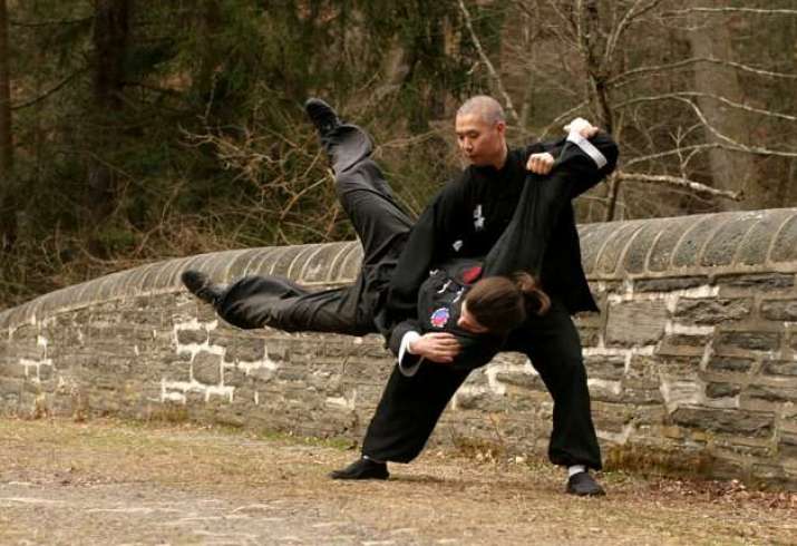 Being Thrown by Kung Fu Master Da SiFu Jeon Hoon Jong 2003 © Keith Martin Smith