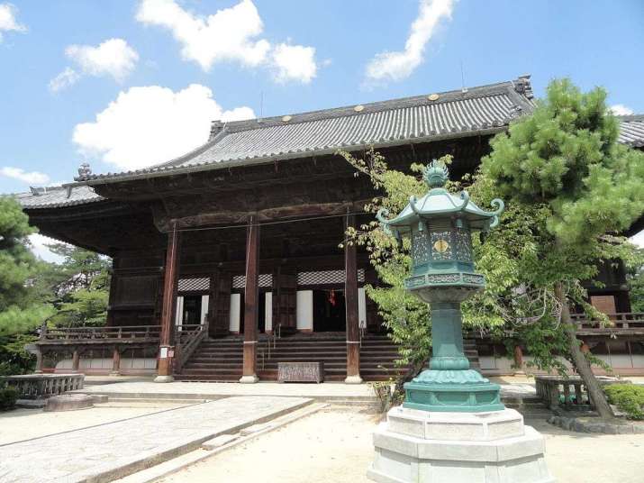 Hyakumanben Chion-ji main hall. From wikimedia.org