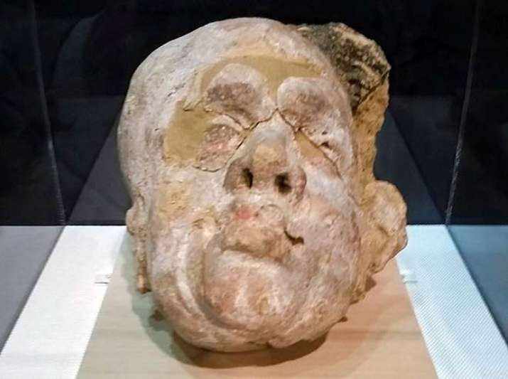 Clay sculpture of a human head unearthed at Mes Aynak. Photo by Eiichi Miyashiro. From asahi.com