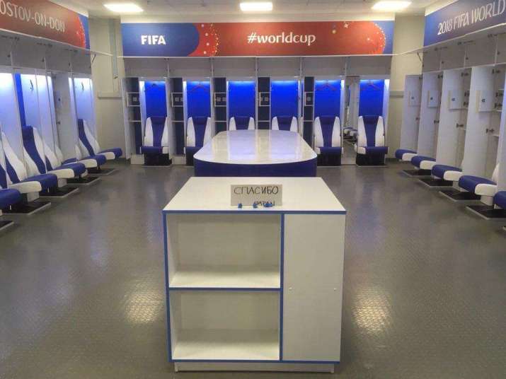 After losing their match with Belgium, the Japanese football team left their locker room spotless, with a note reading “Спаси́бо” (<i>spasíbo</i>), which means thank you in Russian. From twitter.com