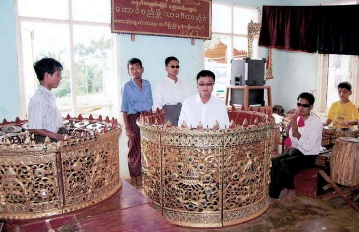 The school's <i>hsaing waing</i>, a traditional Burmese folk musical ensemble, consisting of a number of different gongs and drums, as well as other instruments, performs at religious and social events