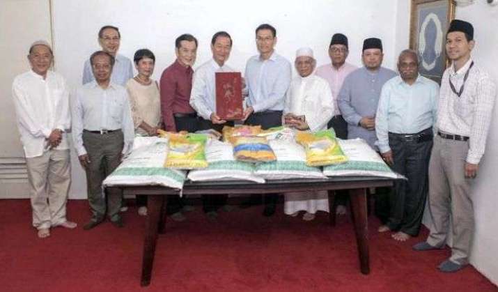 Singapore Buddhist Lodge donated 35 tonnes of rice to mosques in Singapore last month. From straitstimes.com