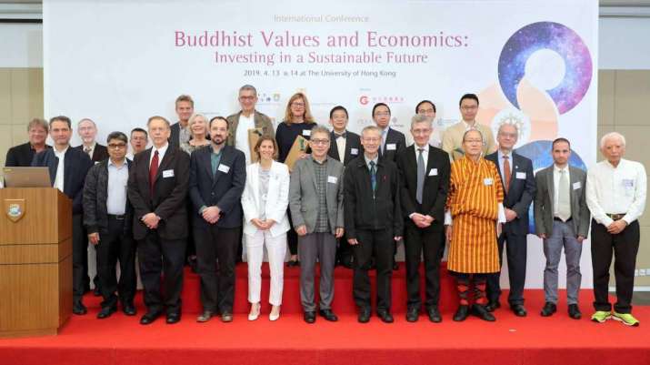Participants of the conference Buddhist Values and Economics: Investing in a Sustainable Future. Image courtesy of Centre of Buddhist Studies, The University of Hong Kong
