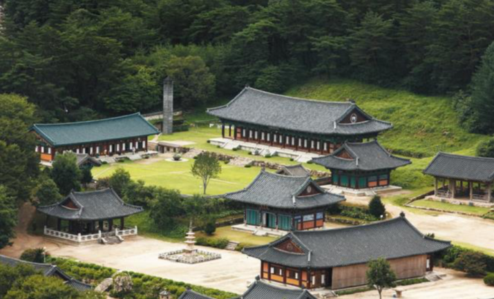 Bongam-sa, renowned for the disciplined meditation practice of the resident monks, is only open to the public for one day each year on the Buddha’s birthday. Image courtesy of Jungto Society