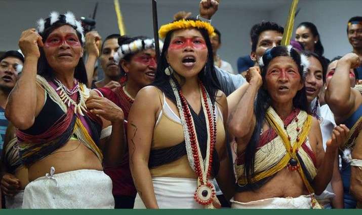 Waorani people defending their territorial rights in Pastaza, Ecuadorian Amazon. From amazonfrontlines.org