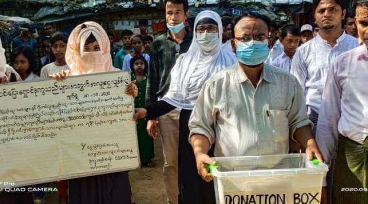 Rohingya refugees in Cox's Bazar, Bangladesh, raising funds for Buddhists displaced by fighting in Rakhine State. From rfa.org