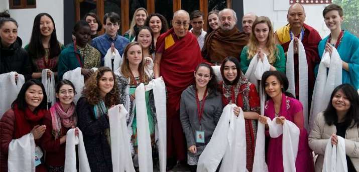 Students from Smith College meet His Holiness the Dalai Lama. From smith.edu